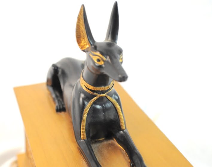 Famous Dogs Throughout History: Celebrated Canines and Their Stories